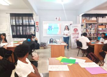 IMPARTEN PLÁTICAS PREVENTIVAS A ESTUDIANTES DE SECUNDARIA DE LOS CABOS 