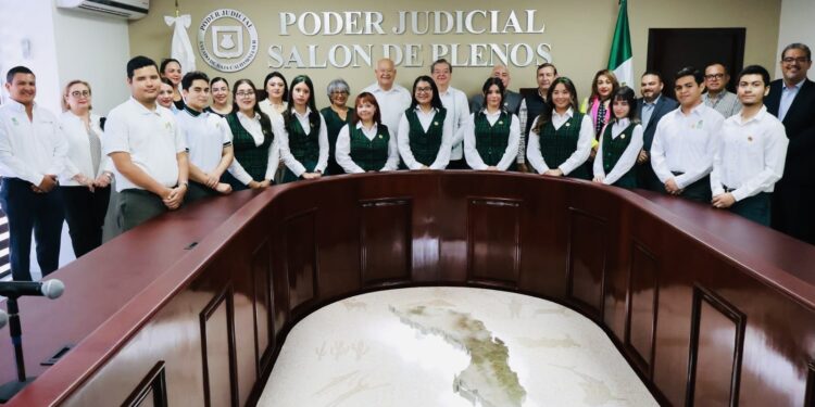 ASISTE GOBERNADOR A LA INSTALACIÓN DEL 1ER PLENO JUVENIL DEL TSJ Y DEL CONSEJO DE LA JUDICATURA