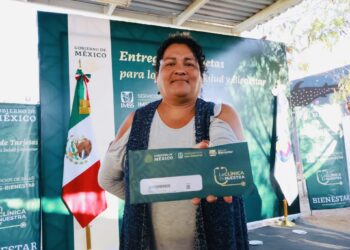 ENTREGA GOBIERNO DE BCS TARJETAS A BENEFICIARIOS DEL PROGRAMA “LA CLÍNICA ES NUESTRA” 