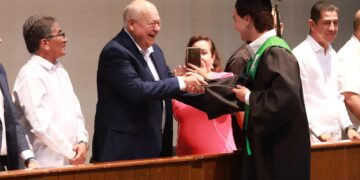 ASISTE VMCC A GRADUACIÓN DEL COBACH 11