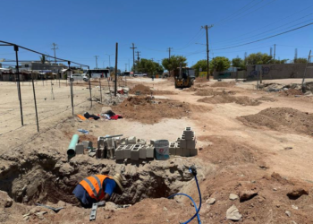 El Gobierno de Los Cabos que encabeza el presidente municipal Oscar Leggs Castro a través del personal de la Dirección General de Obras Públicas y Asentamientos Humanos