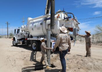 Realizaron los trabajos de desazolve y limpieza en cárcamo # 2en la delegación de La Ribera