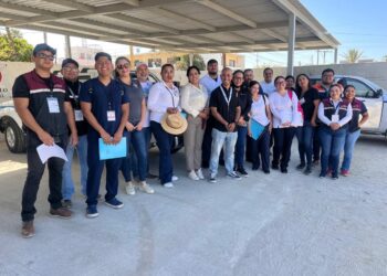 Dieron inicio a las brigadas de saneamiento casa por casa en la colonia Las Palmas en Cabo San Lucas