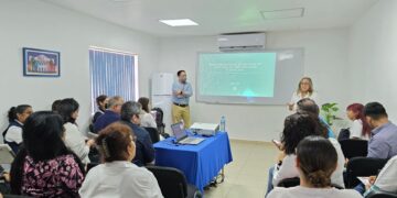 Implementarán brigadas casa por casa para identificar casos febriles y proporcionar la información y atención médica oportuna.