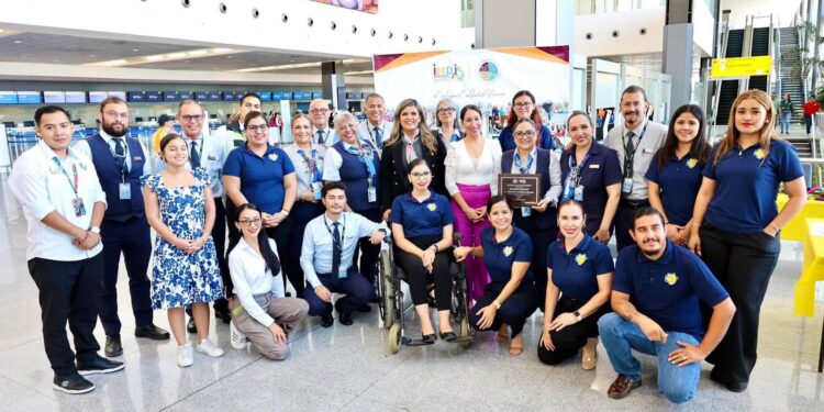 Se organizó un taller de sensibilización sobre discapacidad dirigido al personal de la aerolínea American Airlines