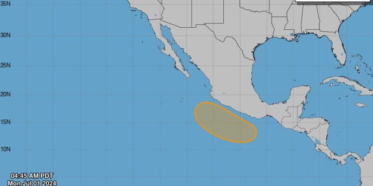 La Dirección Municipal de Protección Civil, encabezada por Leticia Rivera, informa que se continúa monitoreando una zona de baja presión con probabilidad de desarrollo ciclónico en el océano Pacífico
