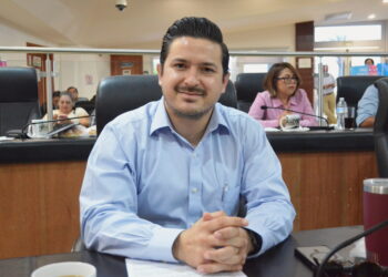 Electrificación, Pavimentación y Agua, temas con los que continuará trabajando Eduardo Van Wormer Castro