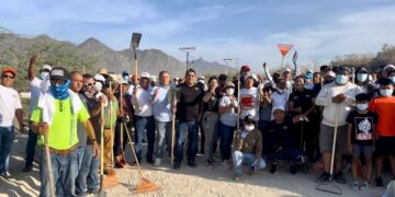 GOBIERNO ESTATAL CONTINÚA CON JORNADAS DE LIMPIEZA Y DESAZOLVE DE ARROYOS EN LOS CABOS