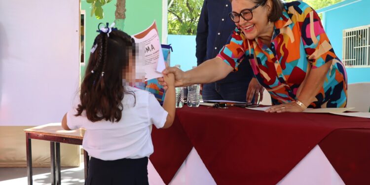 CLAUSURA SEDIF CICLO ESCOLAR EN CAI LOMA LINDA