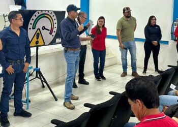 ACUICULTORES DE COMONDÚ RECIBEN CAPACITACIÓN SOBRE MANEJO DE BUENAS PRÁCTICAS