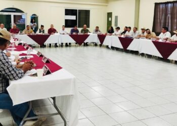 SESIONA CONSEJO DE PESCA Y ACUACULTURA DE BCS EN COMONDÚ