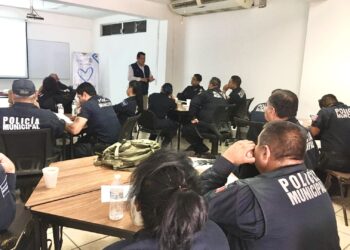 CAPACITAN A 41 POLICÍAS DE LA PAZ EN MATERIA DE TRATA DE PERSONAS