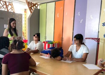 IMPARTEN PLÁTICA PREVENTIVA A NIÑAS, NIÑOS Y ADOLESCENTES DE CASA CUNA EN LA PAZ