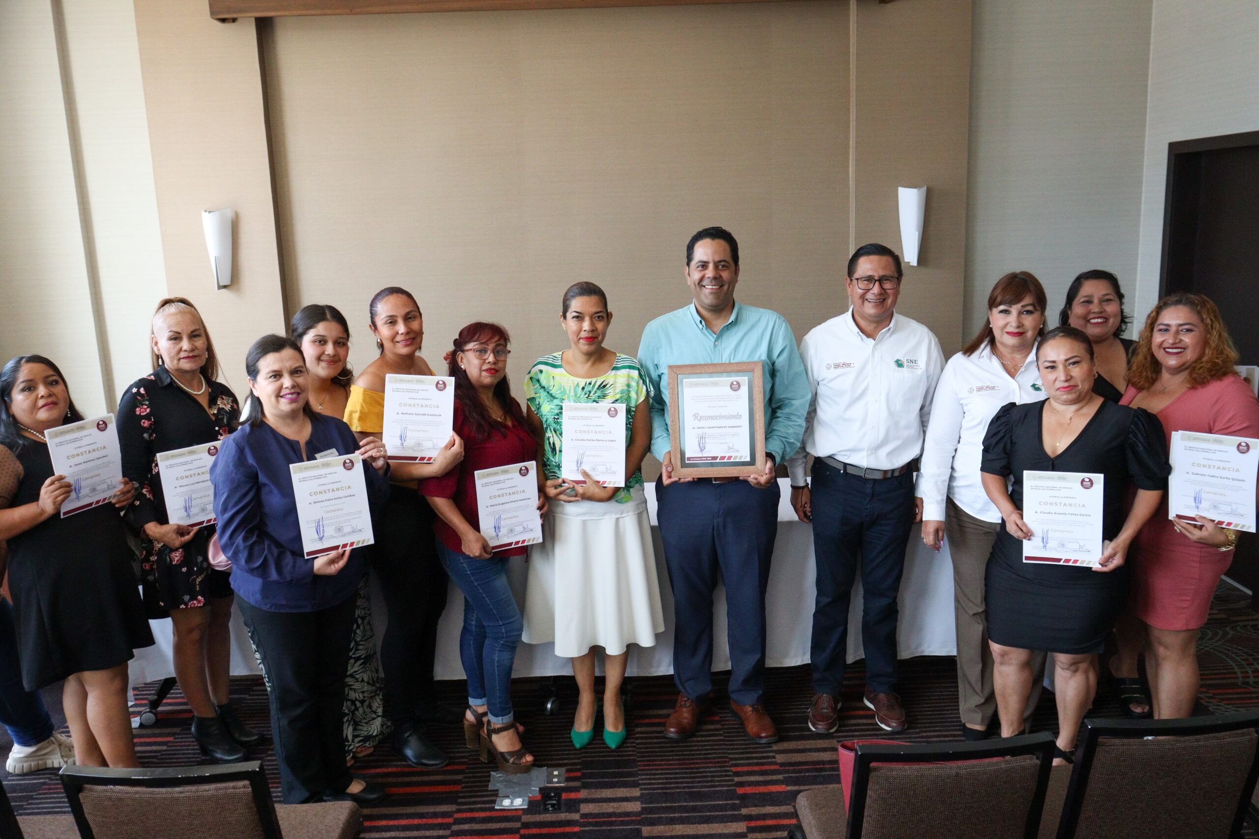 EGRESA LA PRIMERA GENERACIÓN DE CAMARISTAS CERTIFICADAS EN LA PAZ