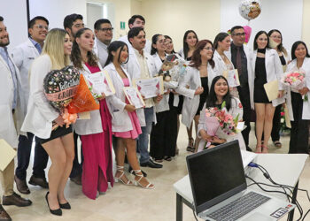 EGRESA HOSPITAL SALVATIERRA UNA NUEVA GENERACIÓN DE MÉDICOS INTERNOS DE PREGRADO 