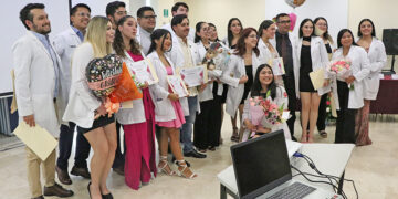 EGRESA HOSPITAL SALVATIERRA UNA NUEVA GENERACIÓN DE MÉDICOS INTERNOS DE PREGRADO 