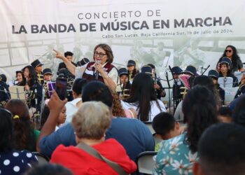 REALIZA SEDIF PRIMER CONCIERTO DE BANDA DE MÚSICA EN MARCHA EN CABO SAN LUCAS