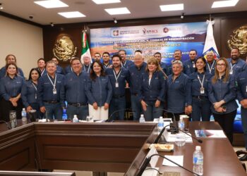 ENCABEZA GOBERNADOR PRIMERA REUNIÓN DEL CONSEJO DE API-BCS