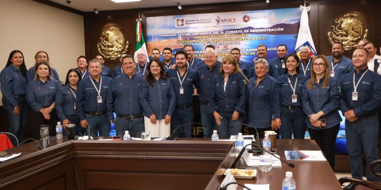 ENCABEZA GOBERNADOR PRIMERA REUNIÓN DEL CONSEJO DE API-BCS