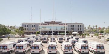 ENTREGA GOBIERNO Y BENEFICENCIA PÚBLICA, AMBULANCIAS Y APOYOS DE MOVILIDAD, VISUAL Y AUDITIVA