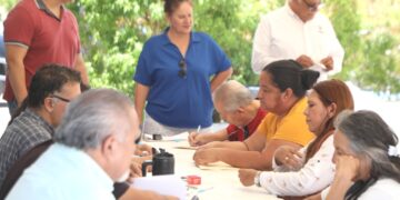 Habilita Ayuntamiento de La Paz ventanilla de solicitudes para apoyos sociales