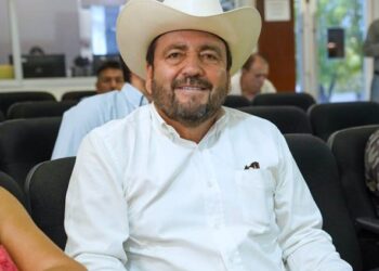 Proponen reformas para igualar el polarizado de cristales en vehículos en los 5 municipios de BCS