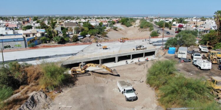 CONSTRUCCIÓN DEL PUENTE COLOSIO REGISTRA 95% DE AVANCE 