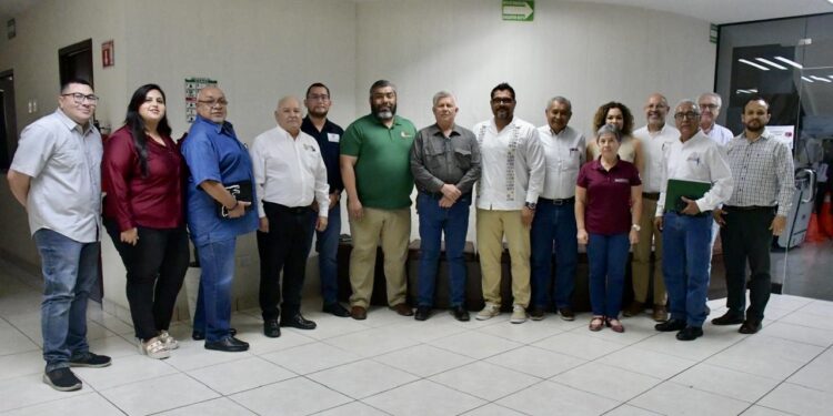 GOBIERNO DE BCS Y BC SOSTIENEN REUNIÓN SOBRE ANÁLISIS DE MOSCA DE LA FRUTA