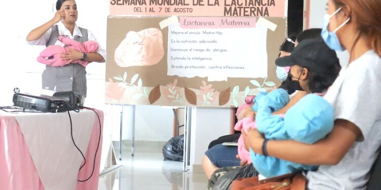 SALUD FOMENTA LA PRÁCTICA DE LACTANCIA MATERNA PARA FORTALECER EL BIENESTAR DE LA NIÑEZ