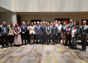 VÍCTOR CASTRO COSÍO, ASISTE A REUNIÓN CON GOBERNADORES DE LA REGIÓN NOROESTE Y LA VIRTUAL PRESIDENTA CLAUDIA SHEINBAUM