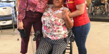 Recibe DIF La Paz importante donación de cadena comercial