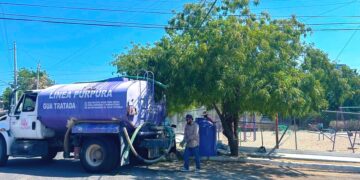 Se reutilizaron más de 175 mil  litros de agua tratada esta semana con la pipa púrpura