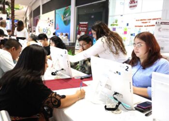 MÁS DE 200 PERSONAS ASISTIERON A LA FERIA DE EMPLEO DE LA JUVENTUD EN LOS CABOS