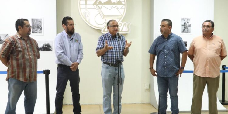 Inauguran exposición “5entidos: los matices del instante” en la Galería UABCS