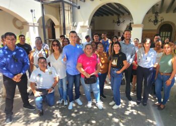 Entrega Gobierno de Los Cabos a través del programa “Impulso Económico” 36 apoyos a emprendedores del municipio