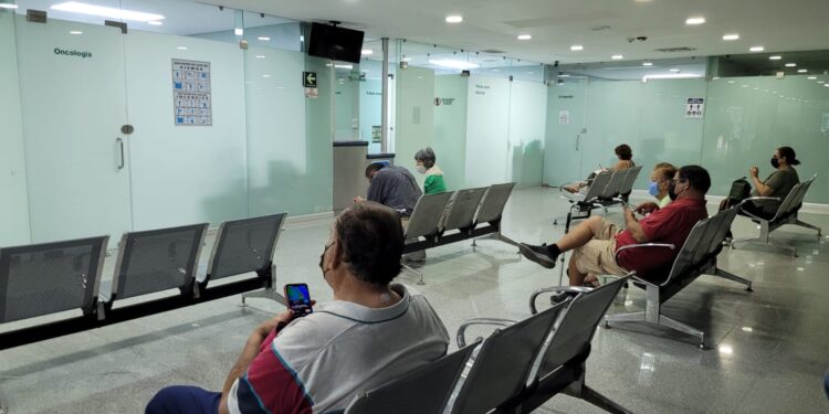 Activa IMSS Baja California Sur protocolos de seguridad y atención médica ante la llegada de la tormenta tropical Ileana