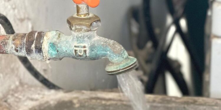 Abastece OOMSAPAS La Paz  con agua a 95 colonias de La Paz el 1 de septiembre