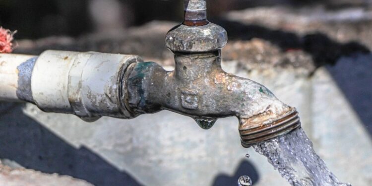 Abastece OOMSAPAS con agua potable a 95 colonias de La Paz el 24 de septiembre