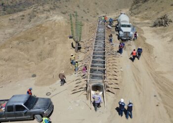 PARA OCTUBRE DEBE QUEDAR CULMINADA LA CARRETERA BAHÍA TORTUGAS-PUNTA EUGENIA: GOBERNADOR VÍCTOR MANUEL CASTRO COSÍO