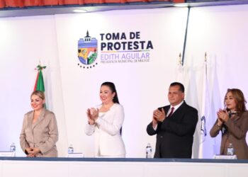 ASISTE SECRETARIO GENERAL DE GOBIERNO A TOMA DE PROTESTA DE LA ALCALDESA DE MULEGÉ