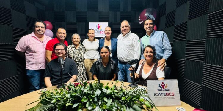 ICATEBCS PONE EN MARCHA CABINA DE LOCUCIÓN