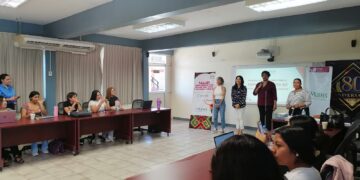 IMPARTE ISMUJERES TALLER A ESTUDIANTES DE LA BENEMÉRITA ESCUELA NORMAL URBANA