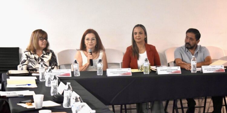 CONTINUARÁ SARA DÍAZ CASTRO COMO TITULAR DEL COSCYT PARA EL PERIODO 2025-2029