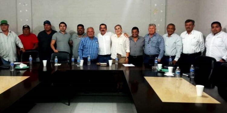 FORTALECEN ACCIONES EN BENEFICIO DE PRODUCTORES DE TRIGO DEL VALLE DE SANTO DOMINGO