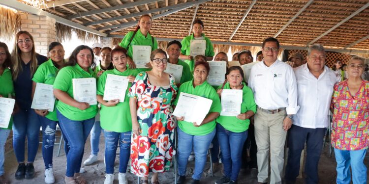CONCLUYEN CURSOS DE CAPACITACIÓN EN EL NORTE DE LA ENTIDAD