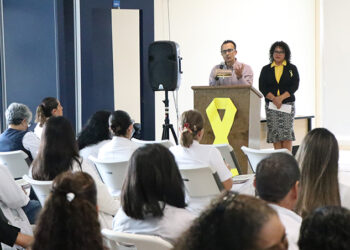 CAPACITAN A PERSONAL DE SALUD SOBRE EL PROGRAMA NACIONAL DE PREVENCIÓN DEL SUICIDIO