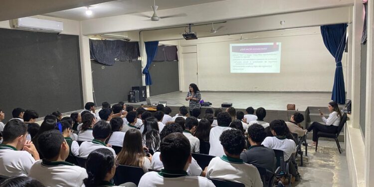  REALIZA PGJE CAMPAÑA DE PREVENCIÓN DE HOSTIGAMIENTO Y ACOSO SEXUAL CON LA COMUNIDAD ESCOLAR DE LOS COBACH EN EL ESTADO