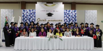 RECIBEN CERTIFICADO DE PREPARATORIA USUARIAS DEL CENTRO DE JUSTICIA PARA LAS MUJERES 
