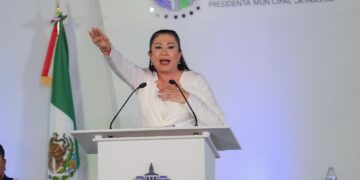 RINDE PROTESTA EDITH AGUILAR COMO PRESIDENTA MUNICIPAL DE MULEGÉ POR SEGUNDO PERIODO CONSECUTIVO