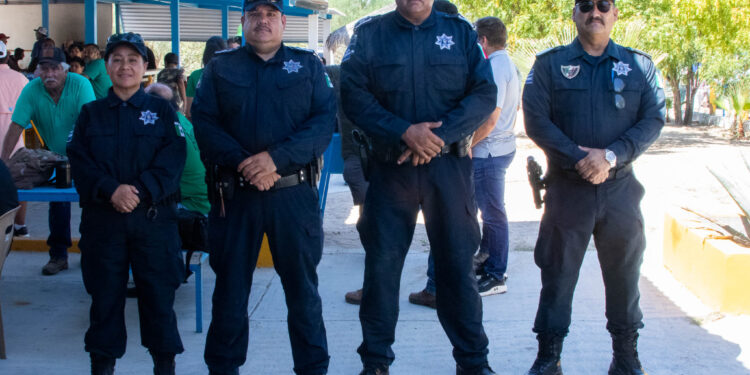 Ganan Policías Municipales terceros lugares en competencia de tiro